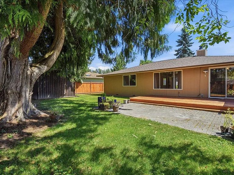 101 Paradise Pkwy — Photo 19