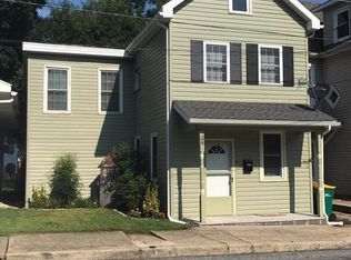 34 N Franklin St, Waynesboro, PA 17268
