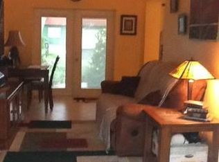 101 Riviera Dr, Riviera Beach, FL 33404