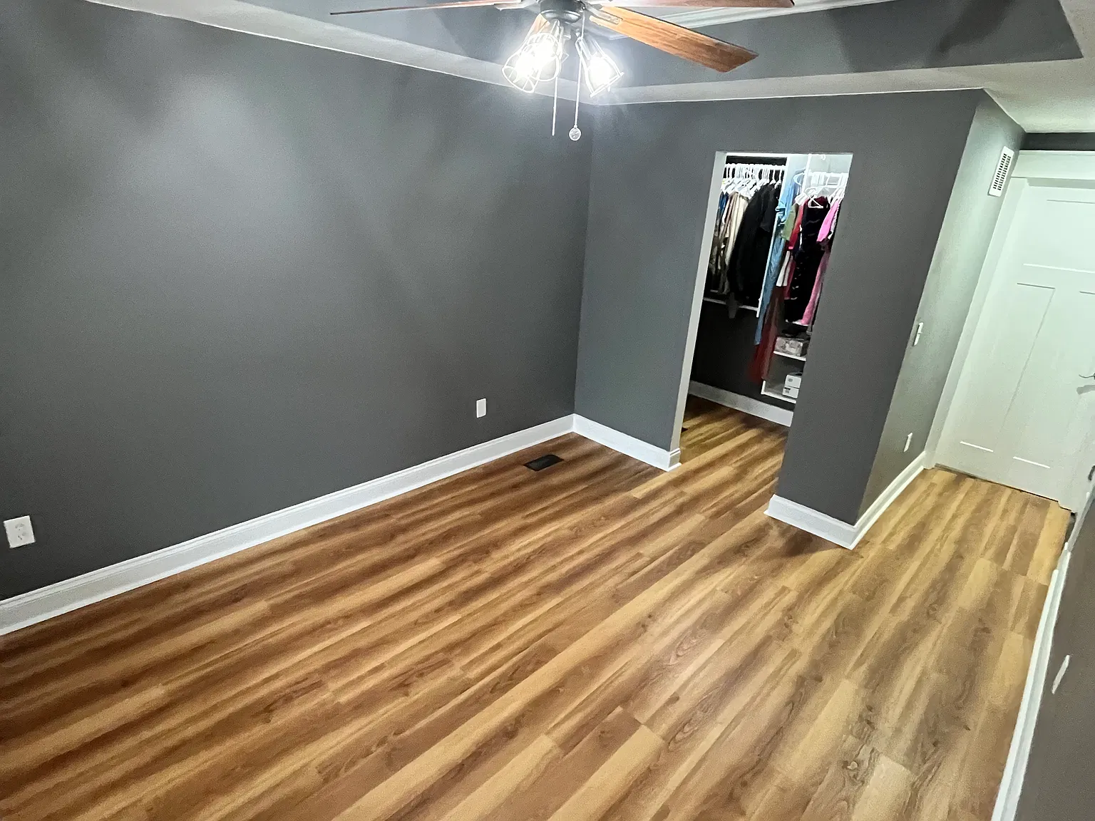 714 S Lynn St — Photo 2