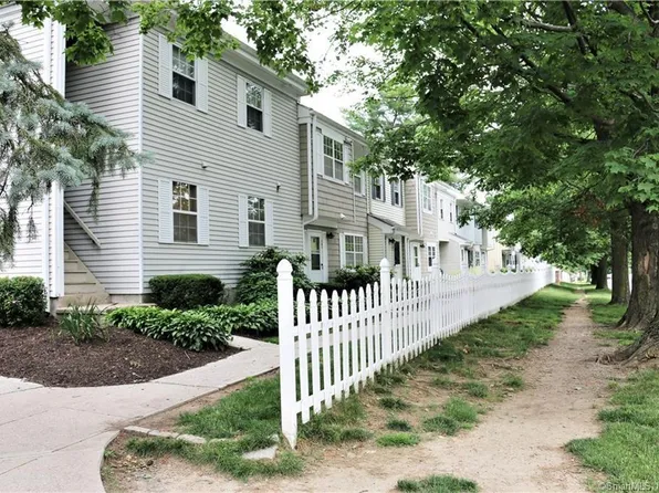 81 Park Ave #202, Danbury, CT 06810