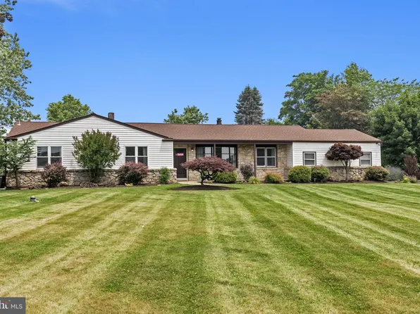 1010 Conlin Way, Hilltown, PA 18927