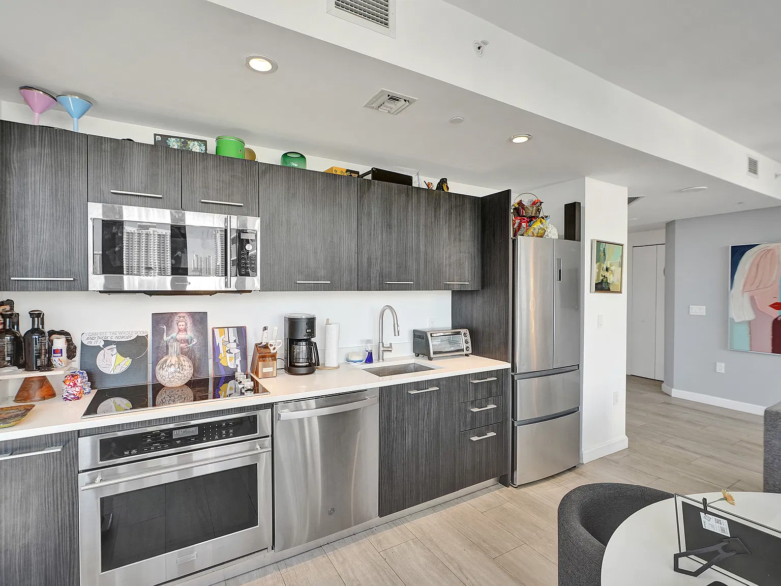 2 bed, 926 sqft, $5,100 — Photo 4