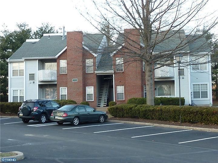 1st image of 207 Diamond Dr