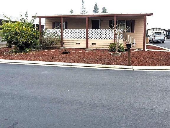 3rd image of 3900 Waimea Ln