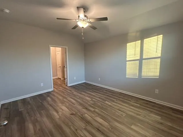 1117 Wheatfield Ln — Photo 5