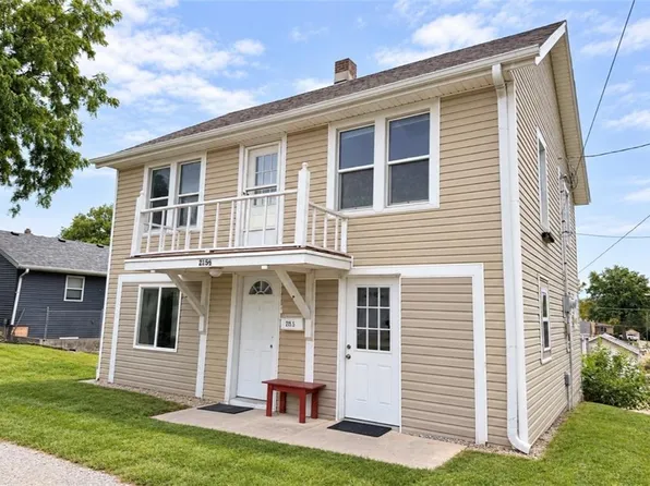 215 W 8th St, Maryville, MO 64468