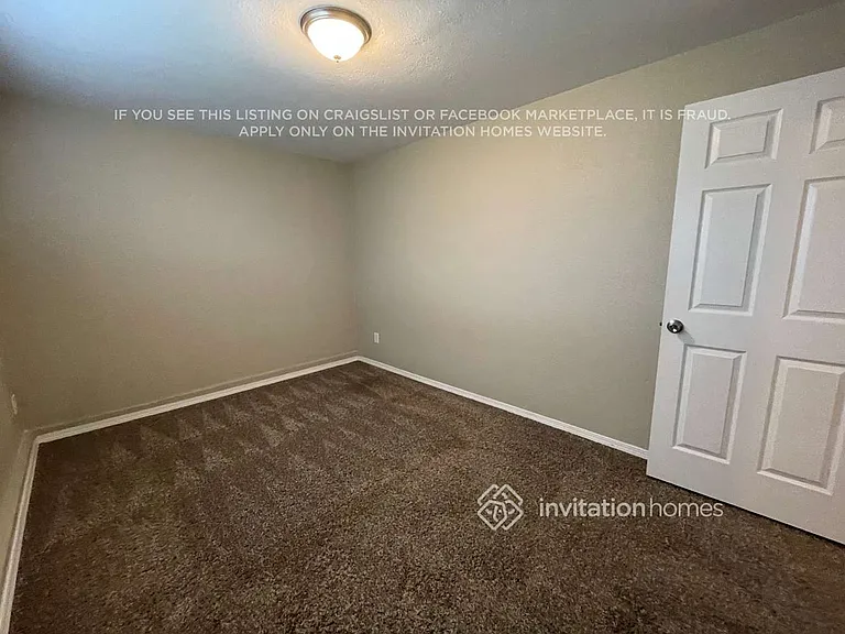 1216 S 236th Pl — Photo 6