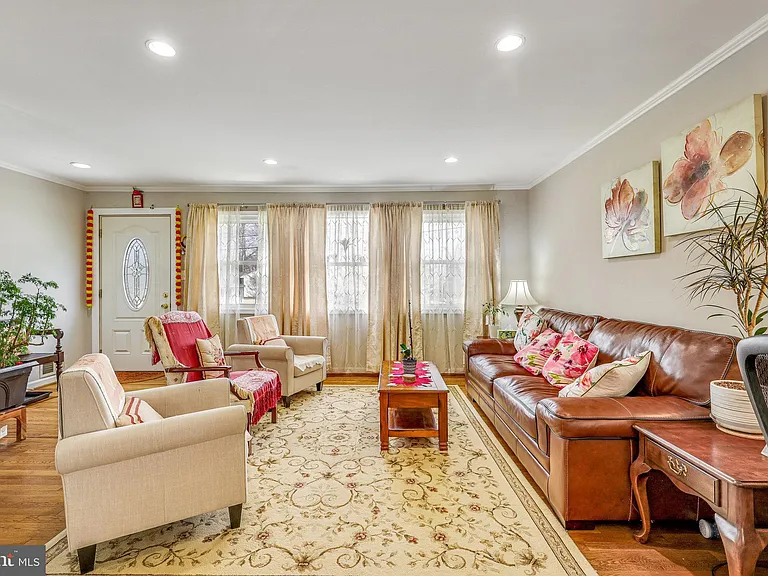 205 Tapawingo Rd SW — Photo 4