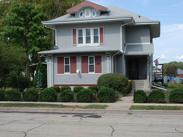 308 W Pleasant St, Maquoketa, IA 52060