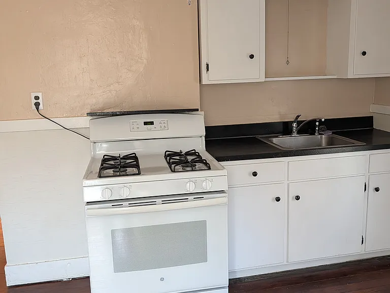 18 Perkins St #2 — Photo 4