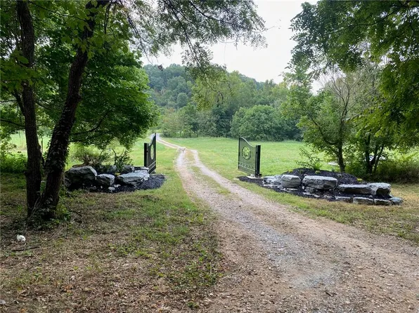 21571 Sibley Rd, Sulphur Springs, AR 72768
