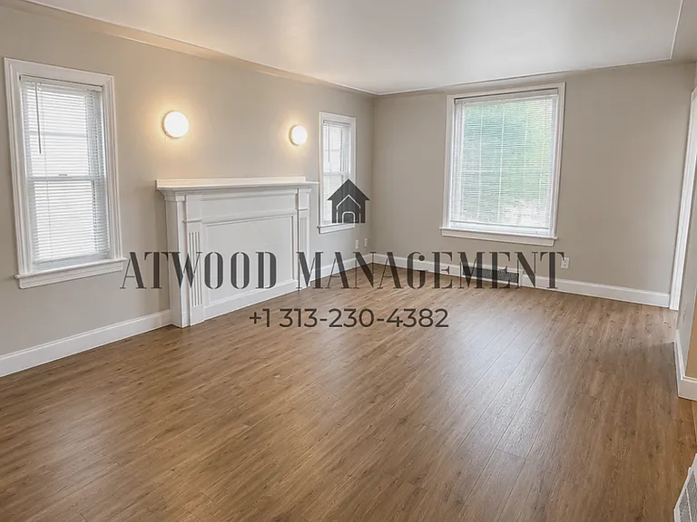 10037 Grayton St — Photo 3
