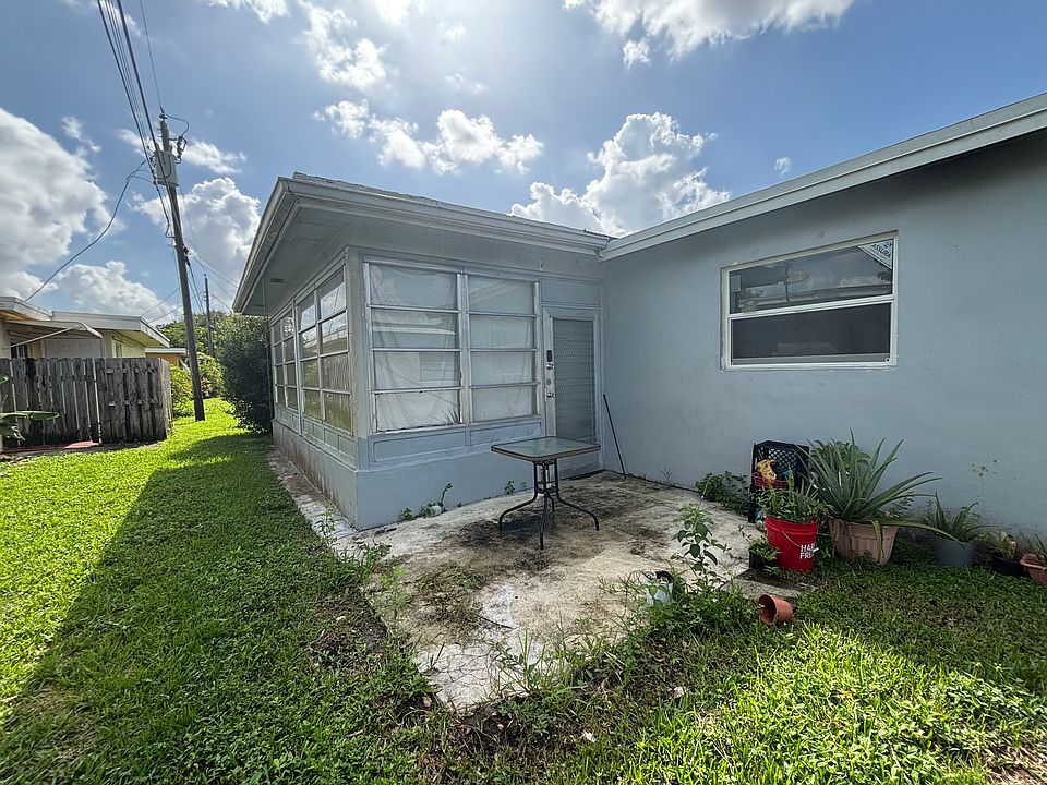 2nd image of 6875 NW 26th St
