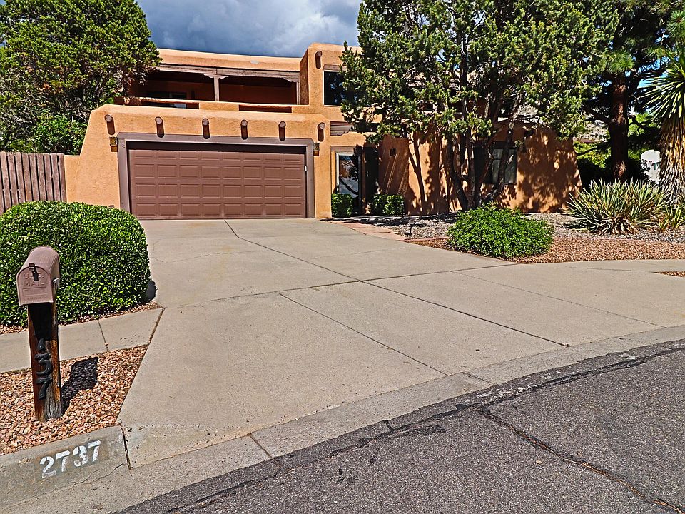 1st image of 2737 Casa Del Norte Ct NE