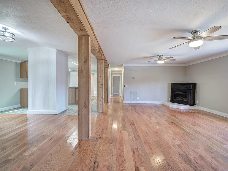 838 Spring Place Rd — Photo 9