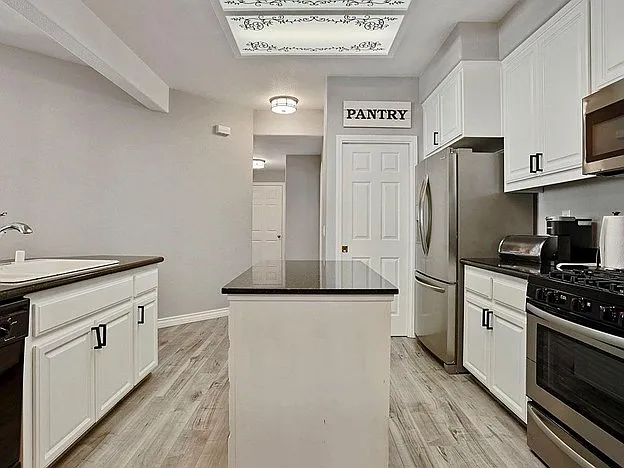 1601 Barkley Ln — Photo 14