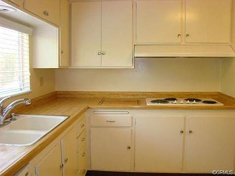 4th image of 717 Robinhood Ln