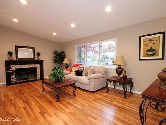 2nd image of 4012 Iva Ln