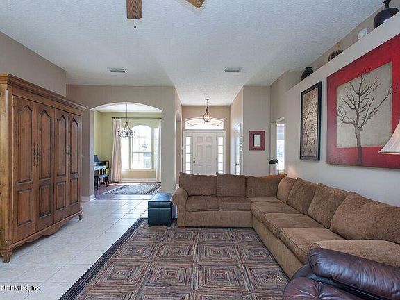 5th image of 825 S Longneedle Dr