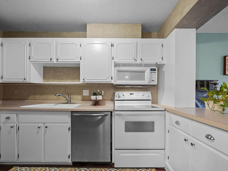 3200 Virginia Ave S #106 — Photo 23
