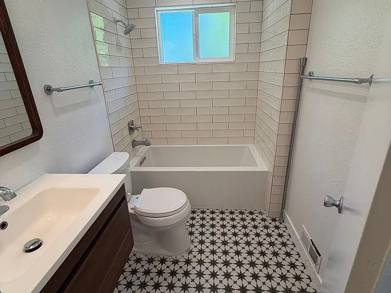 8632 Midfield Way — Photo 12