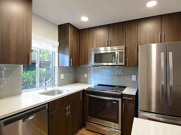 4th image of 1 Forest Glen St #9