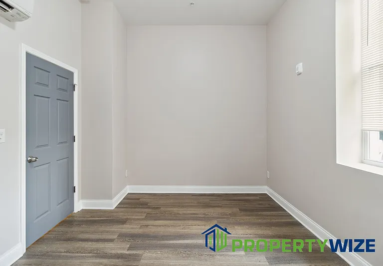 833 Hollins St #1F — Photo 20