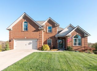 661 Autumnwood Dr, Richmond, KY 40475