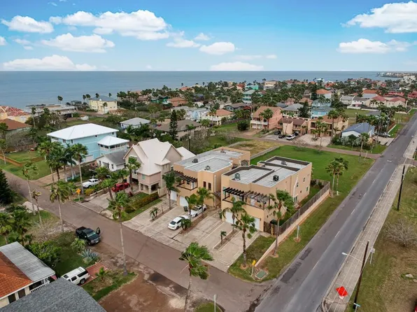 200 W Mesquite St #3, South Padre Island, TX 78597