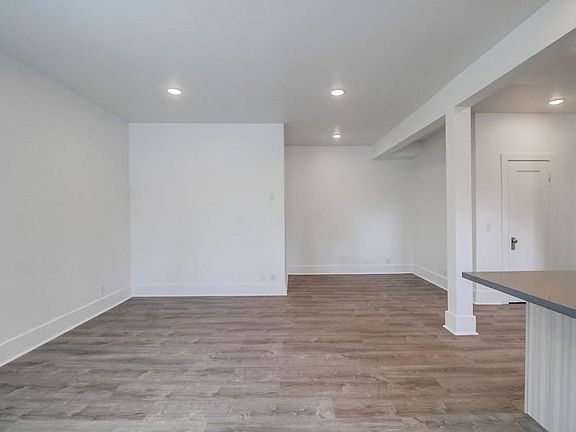 5th image of 2937 2nd Ave