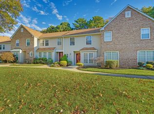 40 Portland Pl, Morganville, NJ