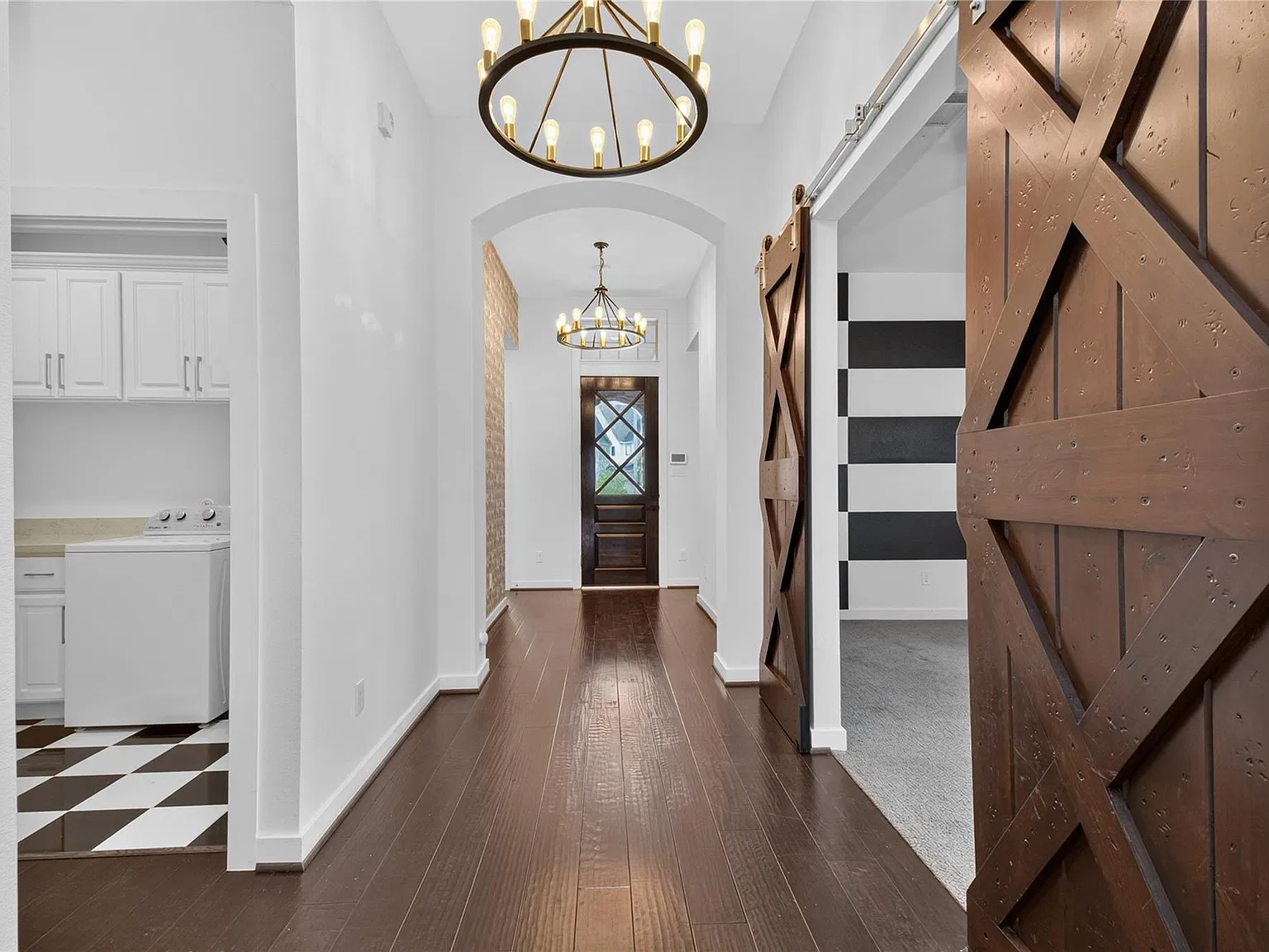 4 bed, 3.5 bath, 3007 sqft, $5,000 — Photo 4