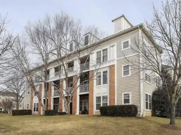 110 Watkins Pond Blvd, Rockville, MD