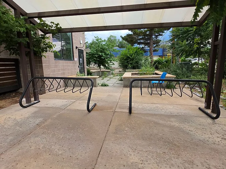 2333 Arapahoe Ave. — Photo 20