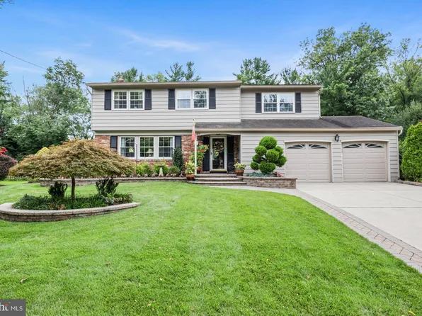 42 Plymouth Dr, Cherry Hill, NJ 08034