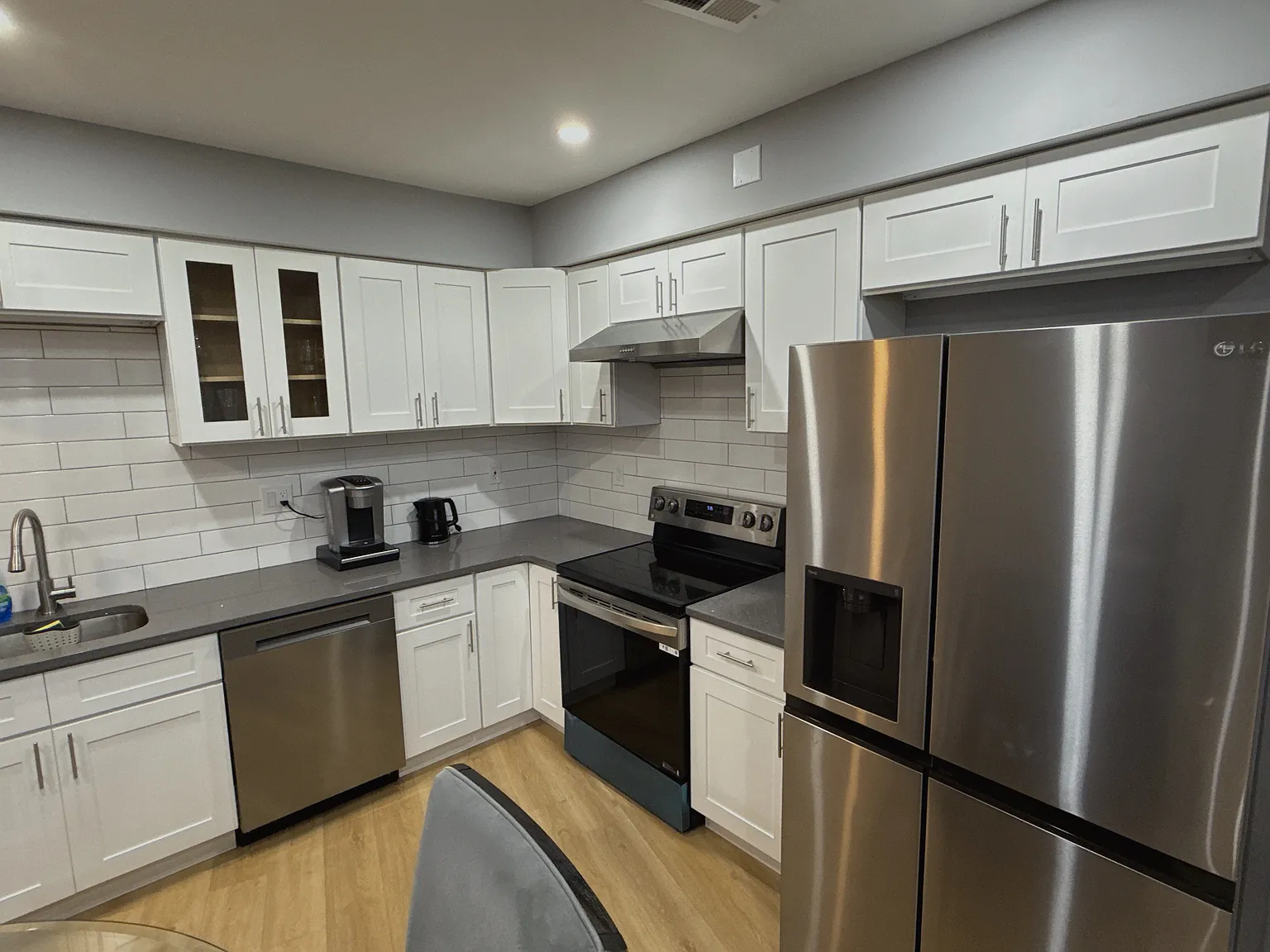 3 bed, 2060 sqft, $3,500 — Photo 1
