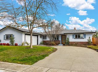 6407 Oakridge Way, Sacramento, CA 95831