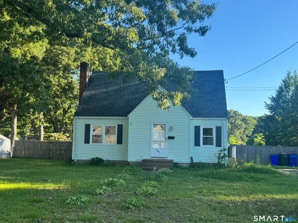 482 Ash Dr, Windsor Locks, CT 06096