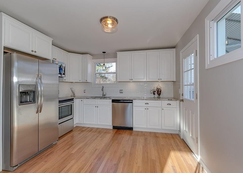 34 Broadleaf Ln, Enfield, CT 06082 Zillow