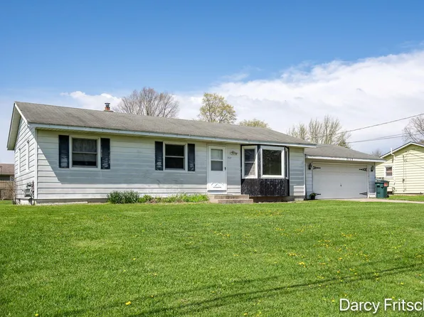 7117 Sunset Ave, Jenison, MI 49428
