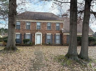 3910 Clubview Dr, Memphis, TN 38125