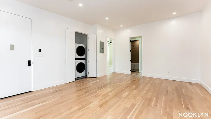 Rented by Nooklyn NYC LLC | media 3