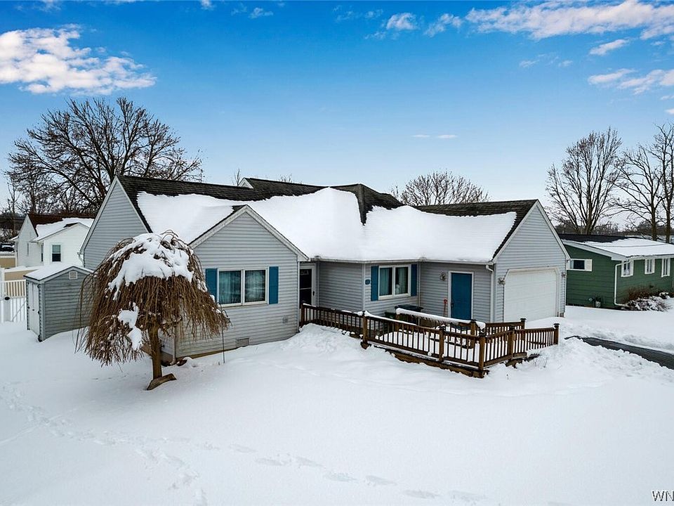 32 Manor Ln, Middleport, NY 14105 Zillow