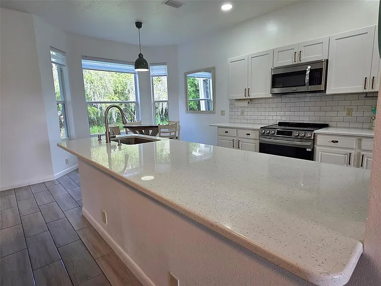 3323 Songbird Ln — Photo 3