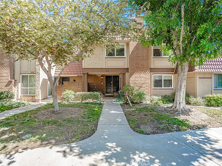 11321 Hart Way — Photo 1