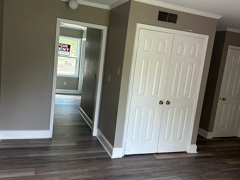 803 Rosanne Dr #A — Photo 6