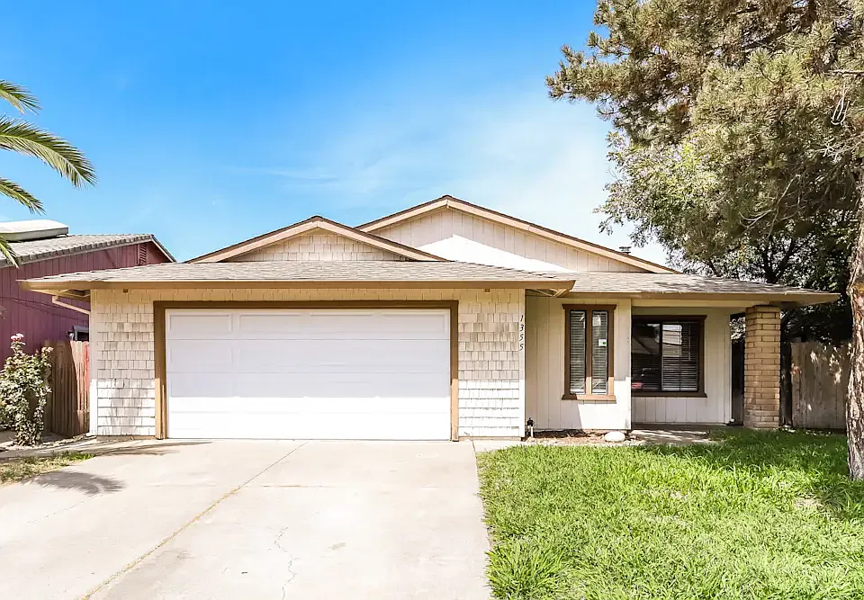 1367 Colfax Dr