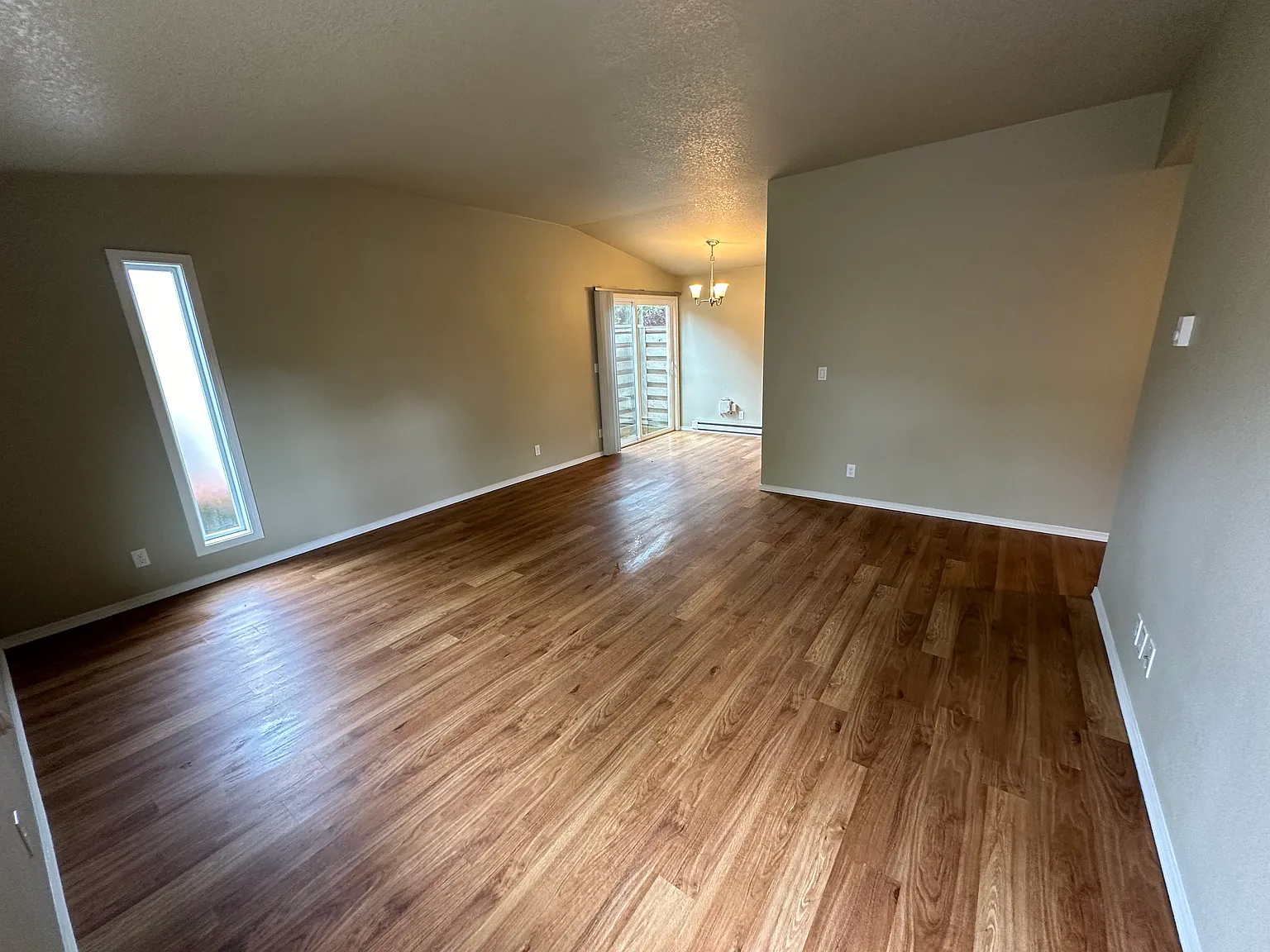 2 bed, 1100 sqft, $1,795 — Photo 2