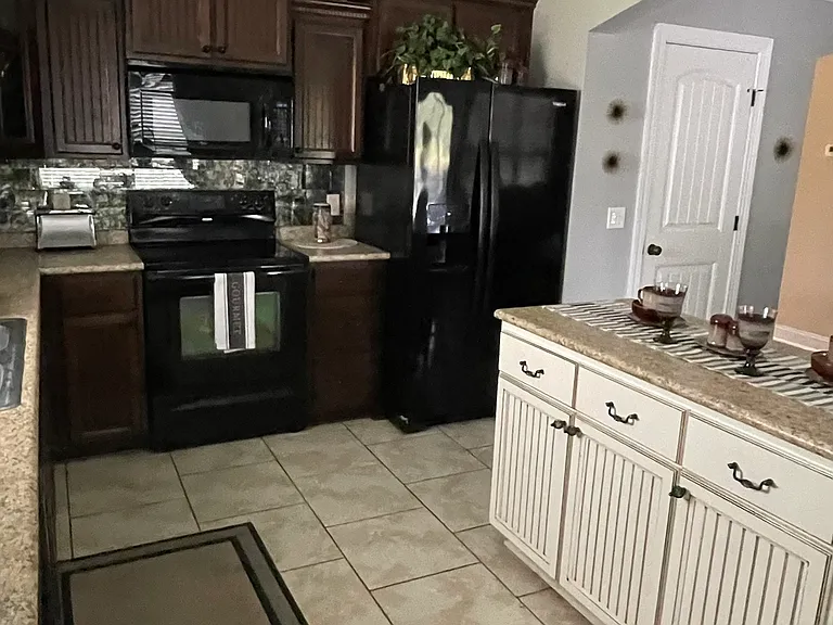 212 Victorian Lake Dr — Photo 19